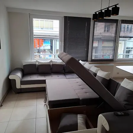 Flat Apartment *